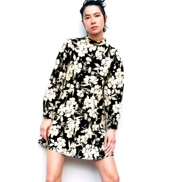zara oversized dress ZARA FW25 ZW COLLECTION OVERSIZED FLORAL DRESS SIZE M (ONE SIZE) 8607/043  NWT